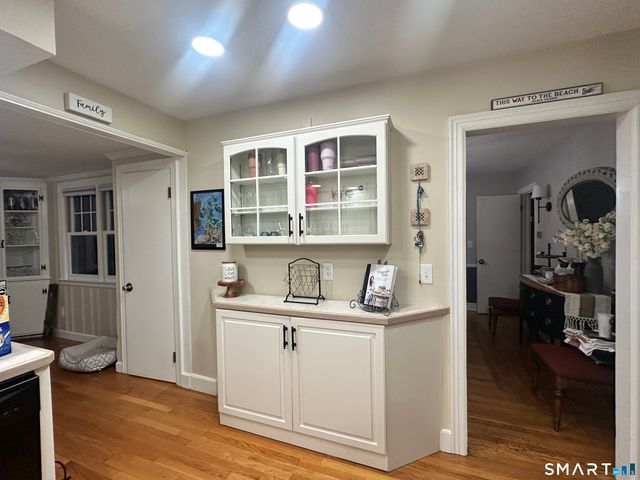 32 Hilltop Terrace, North Haven, CT 06473