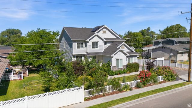 362 S 400 E, Centerville, UT 84014