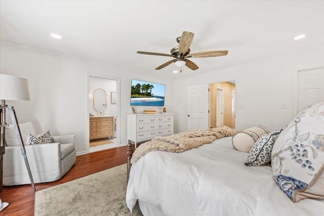 421 Mccants Drive, Mount Pleasant, SC 29464