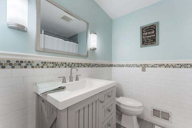 3206 Warner Lane, Mound, MN 55364
