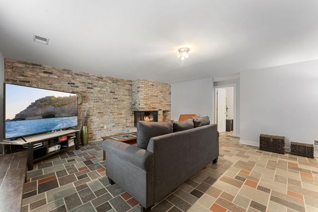 3206 Warner Lane, Mound, MN 55364