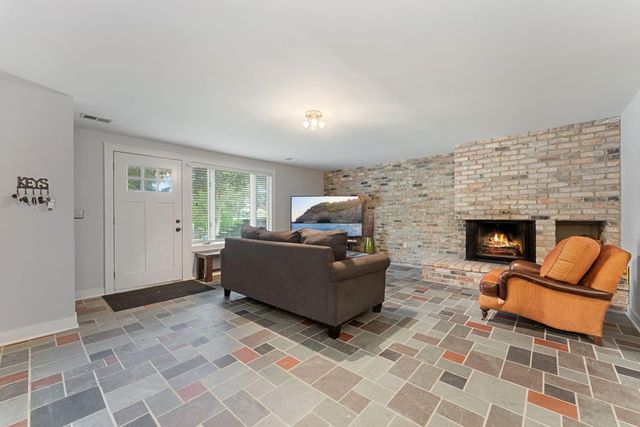 3206 Warner Lane, Mound, MN 55364