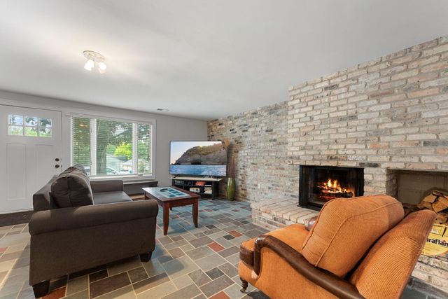3206 Warner Lane, Mound, MN 55364