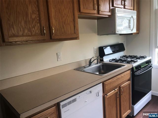 430 Closter Dock Road, Closter, NJ 07624