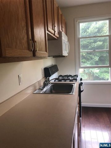 430 Closter Dock Road, Closter, NJ 07624