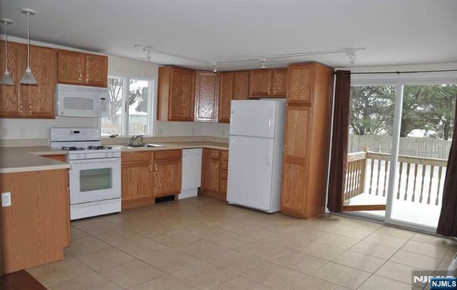 430 Closter Dock Road, Closter, NJ 07624
