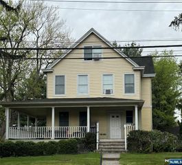 430 Closter Dock Road, Closter, NJ 07624