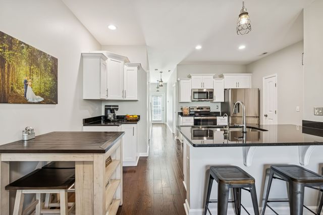 1703 Villa Cir, Lebanon, TN 37090