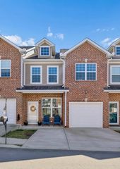 1703 Villa Cir, Lebanon, TN 37090