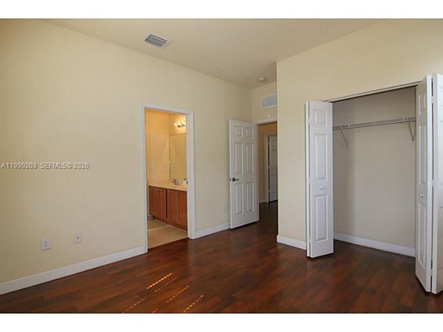 11277 NW 44th Ter, Doral, FL 33178