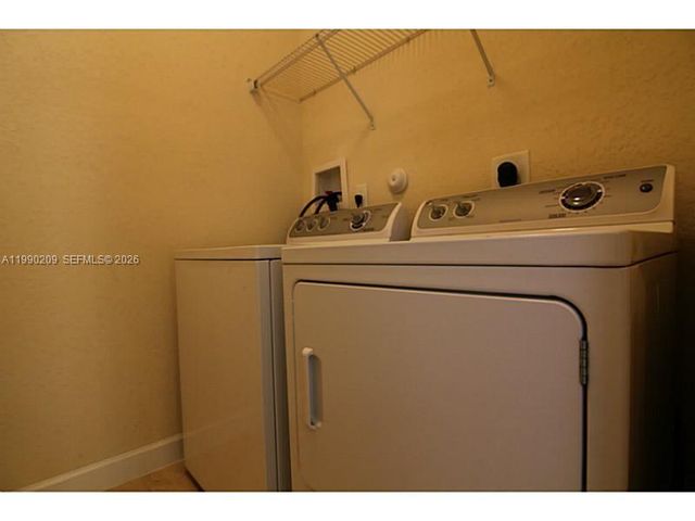 11277 NW 44th Ter, Doral, FL 33178