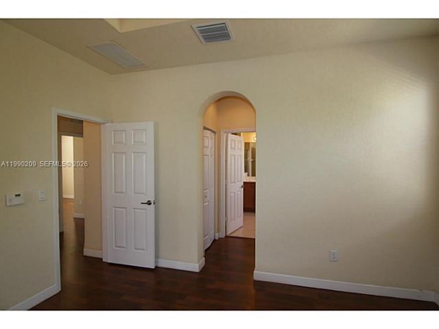 11277 NW 44th Ter, Doral, FL 33178