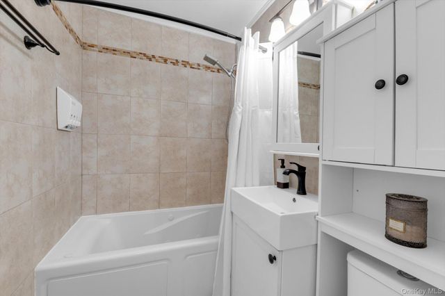 125-10 Queens Boulevard 2106, Kew Gardens, NY 11415
