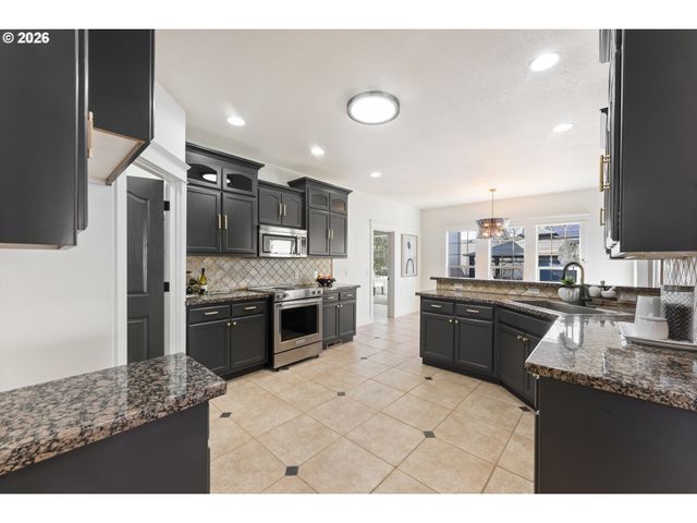 965 CARADON Ct Nw, Salem, OR 97304