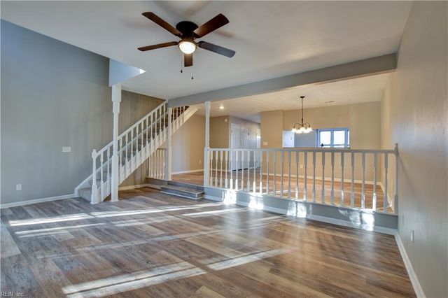 740 S Lake CIR, Chesapeake, VA 23322