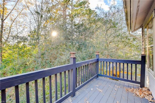 740 S Lake CIR, Chesapeake, VA 23322