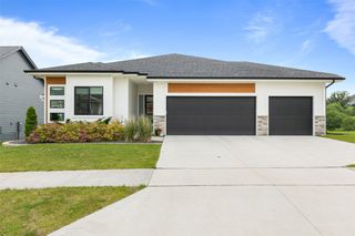 110 Bailey Circle, Waukee, IA 50263