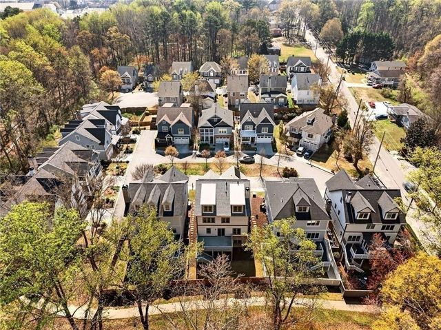 5989 Kenn Manor Way, Norcross, GA 30071