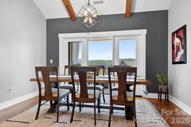 70 Copper Creek Lane, Hendersonville, NC 28739