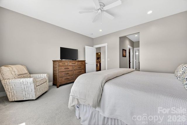 70 Copper Creek Lane, Hendersonville, NC 28739