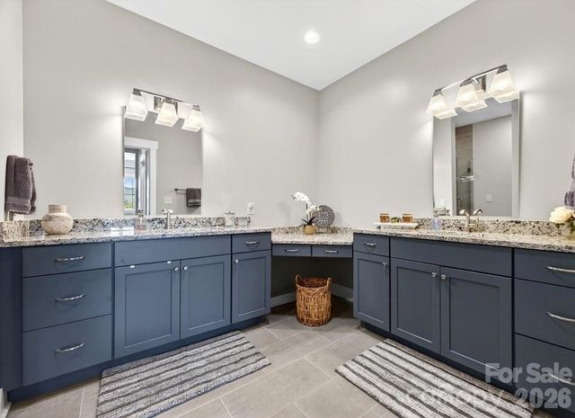 70 Copper Creek Lane, Hendersonville, NC 28739