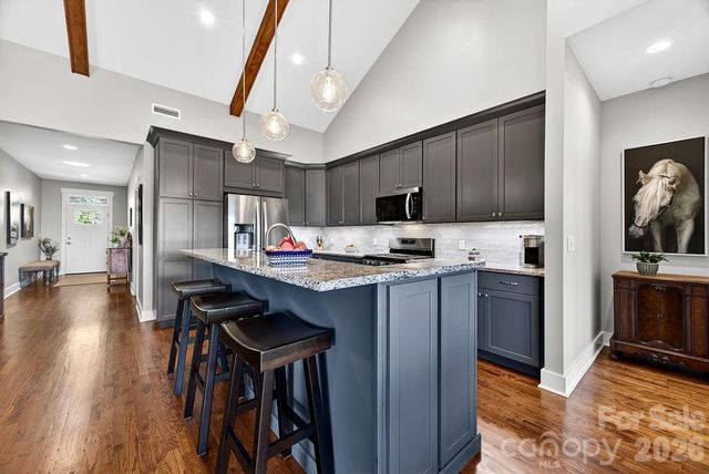 70 Copper Creek Lane, Hendersonville, NC 28739