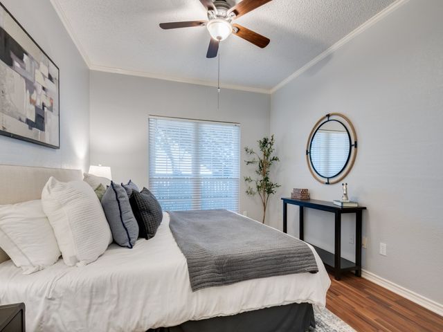 1609 Marsh Lane 110, Carrollton, TX 75006