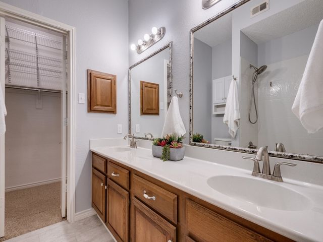 1609 Marsh Lane 110, Carrollton, TX 75006