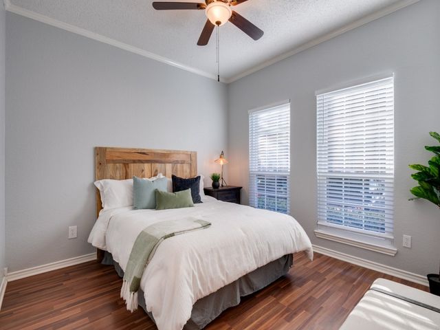 1609 Marsh Lane 110, Carrollton, TX 75006