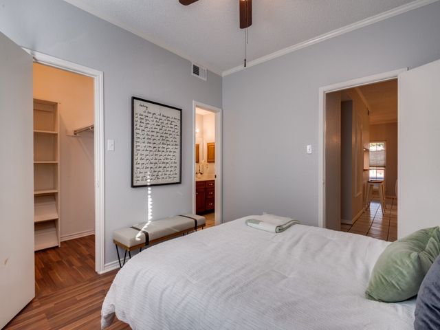 1609 Marsh Lane 110, Carrollton, TX 75006