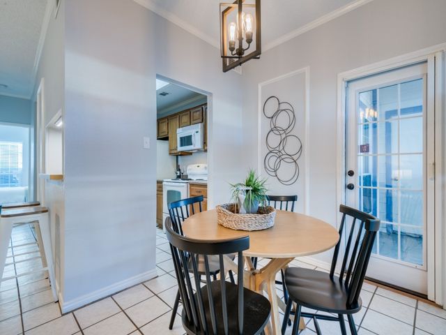 1609 Marsh Lane 110, Carrollton, TX 75006