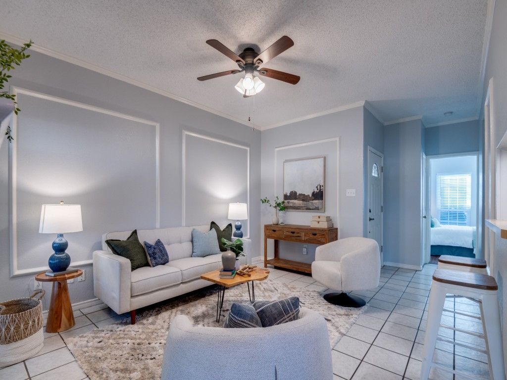 1609 Marsh Lane 110, Carrollton, TX 75006