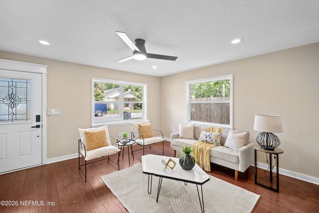 3544 COLLEGE Place, Jacksonville, FL 32205