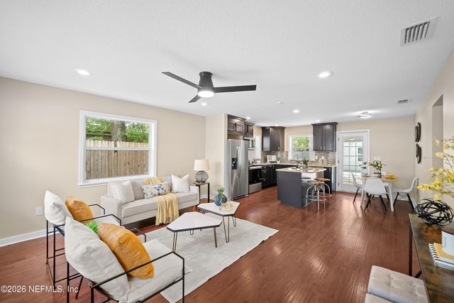 3544 COLLEGE Place, Jacksonville, FL 32205