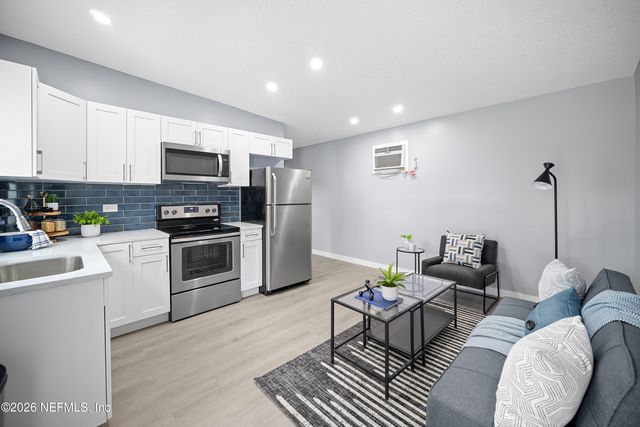 3544 COLLEGE Place, Jacksonville, FL 32205