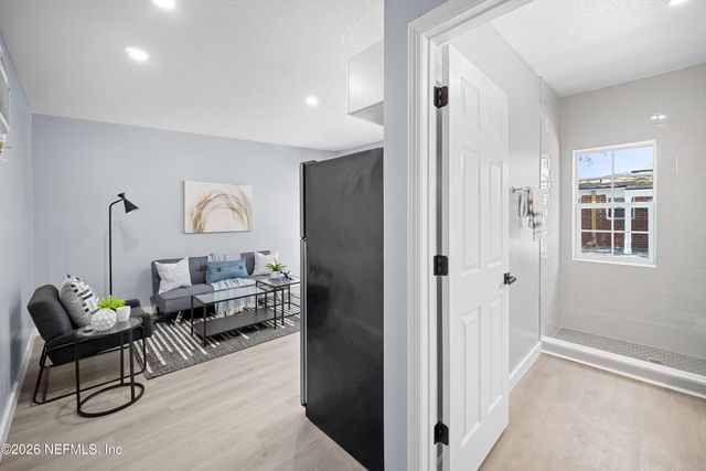 3544 COLLEGE Place, Jacksonville, FL 32205