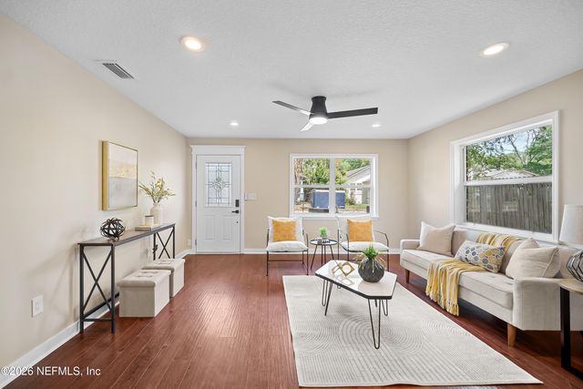 3544 COLLEGE Place, Jacksonville, FL 32205