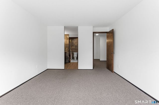 201 College Street 22, Middletown, CT 06457