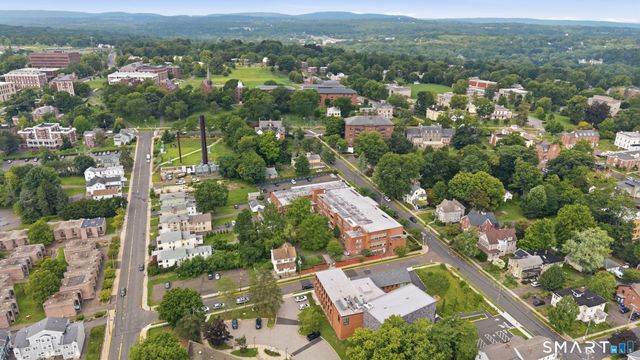 201 College Street 22, Middletown, CT 06457