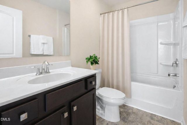 630 Grand Central Station, Apex, NC 27502