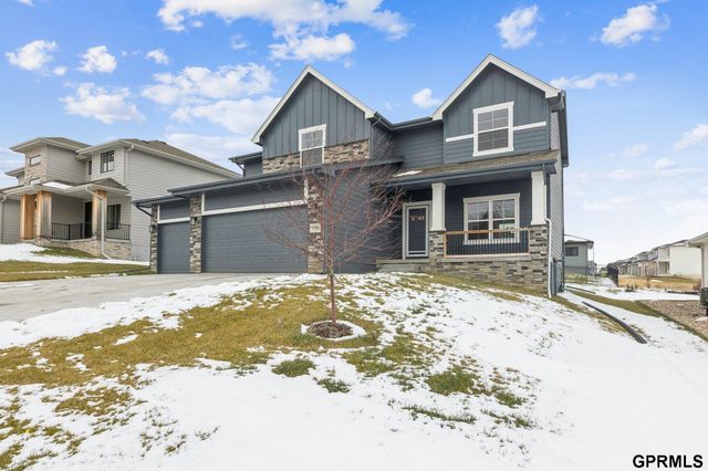 17012 Abigail Street, Bennington, NE 68007