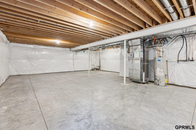 17012 Abigail Street, Bennington, NE 68007