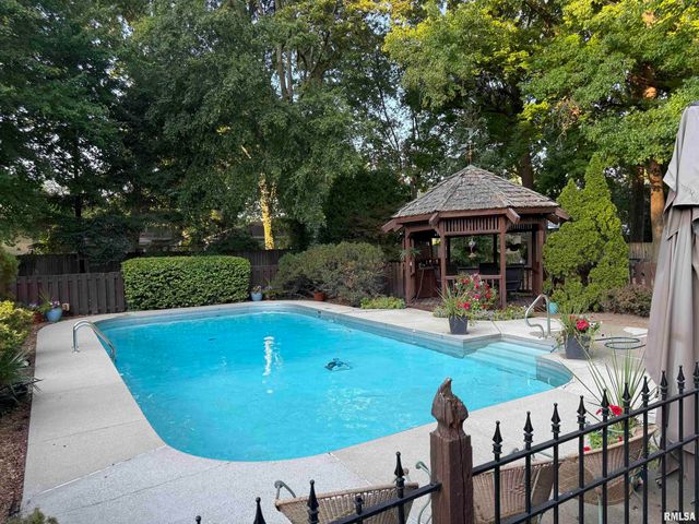 2223 CARDINAL Drive, Springfield, IL 62704