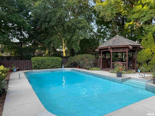 2223 CARDINAL Drive, Springfield, IL 62704