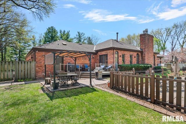 2223 CARDINAL Drive, Springfield, IL 62704