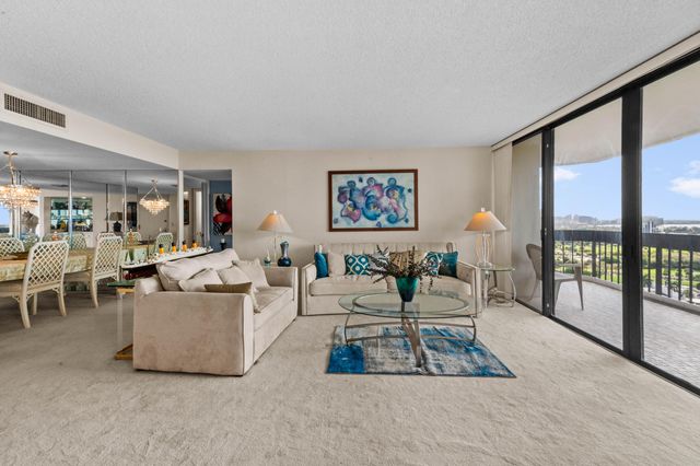 2400 Presidential Way 2004, West Palm Beach, FL 33401