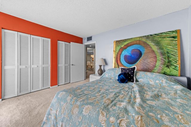 2400 Presidential Way 2004, West Palm Beach, FL 33401