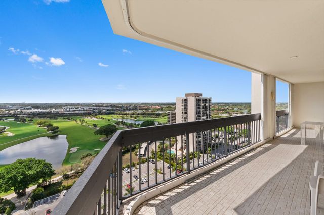 2400 Presidential Way 2004, West Palm Beach, FL 33401