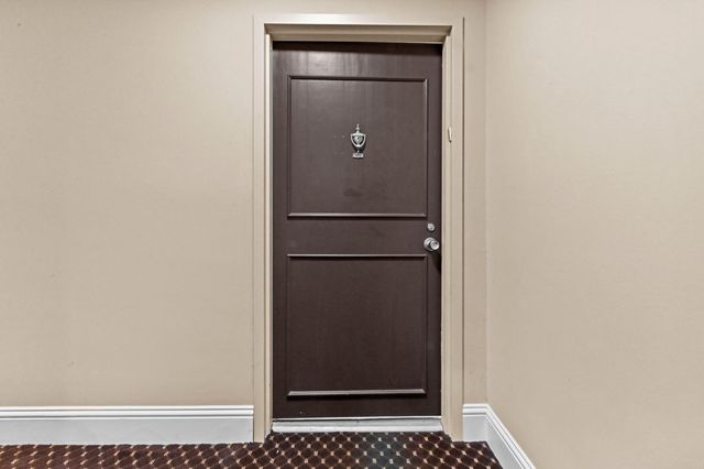 2400 Presidential Way 2004, West Palm Beach, FL 33401