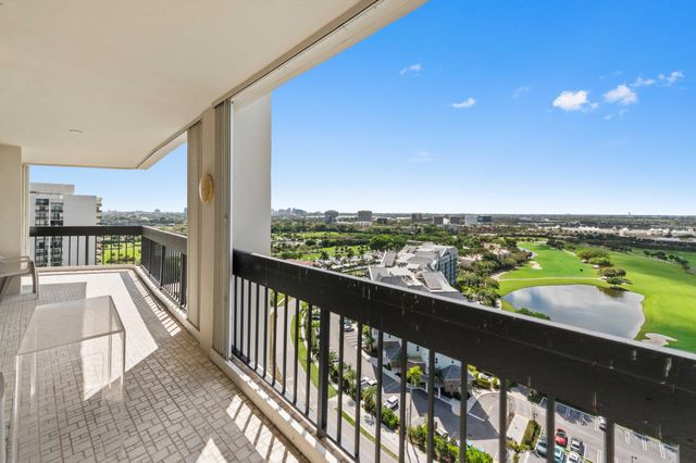 2400 Presidential Way 2004, West Palm Beach, FL 33401